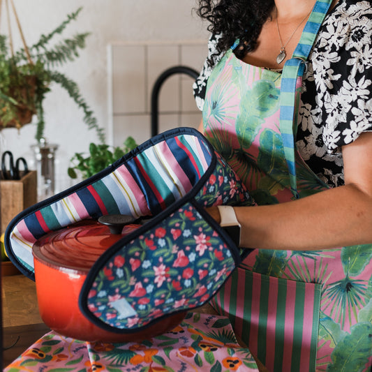 Navy Blossom oven glove